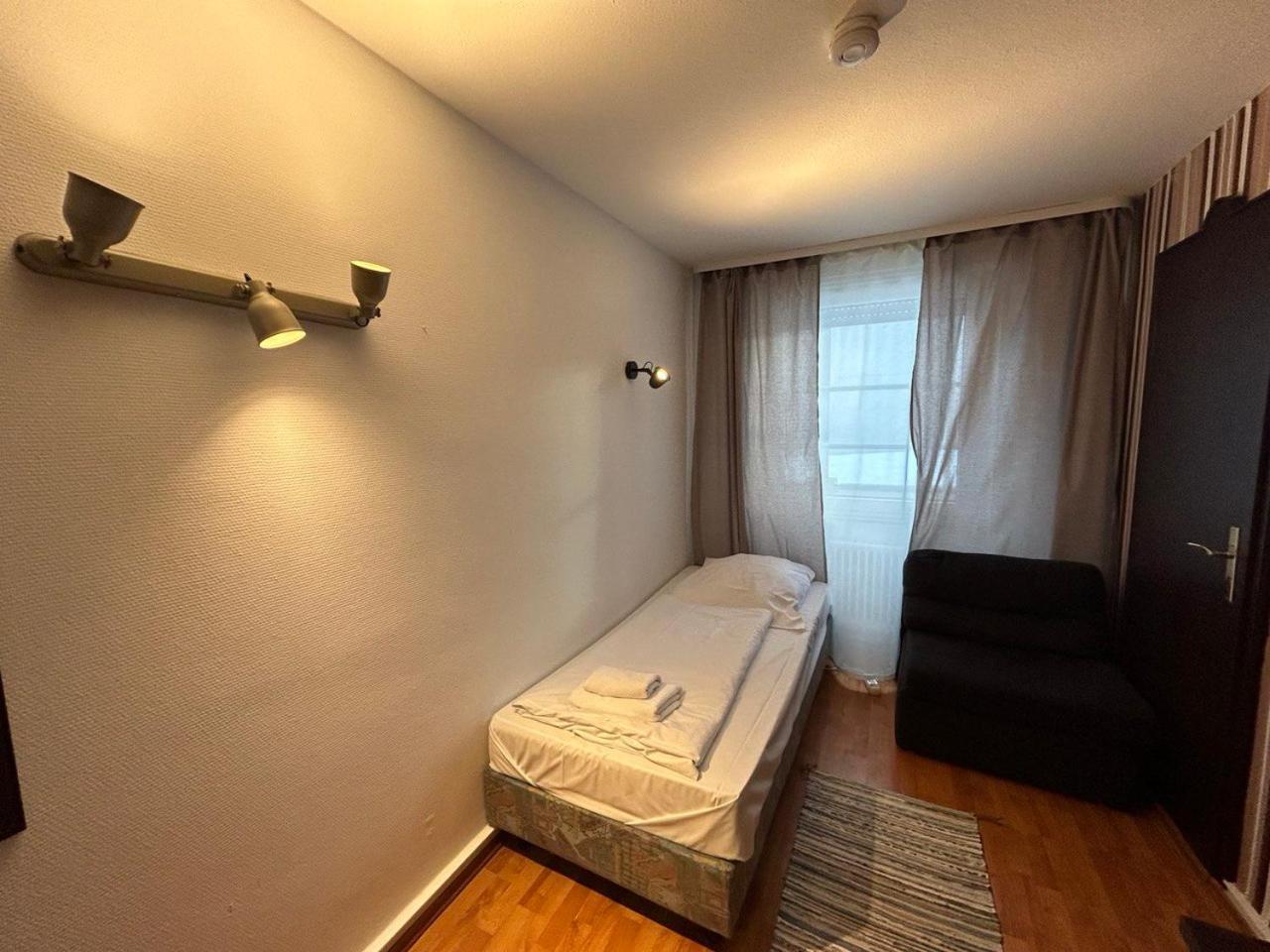 Westend#104 Apartment